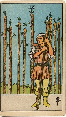 Değnek Dokuzlusu Tarot Kartı